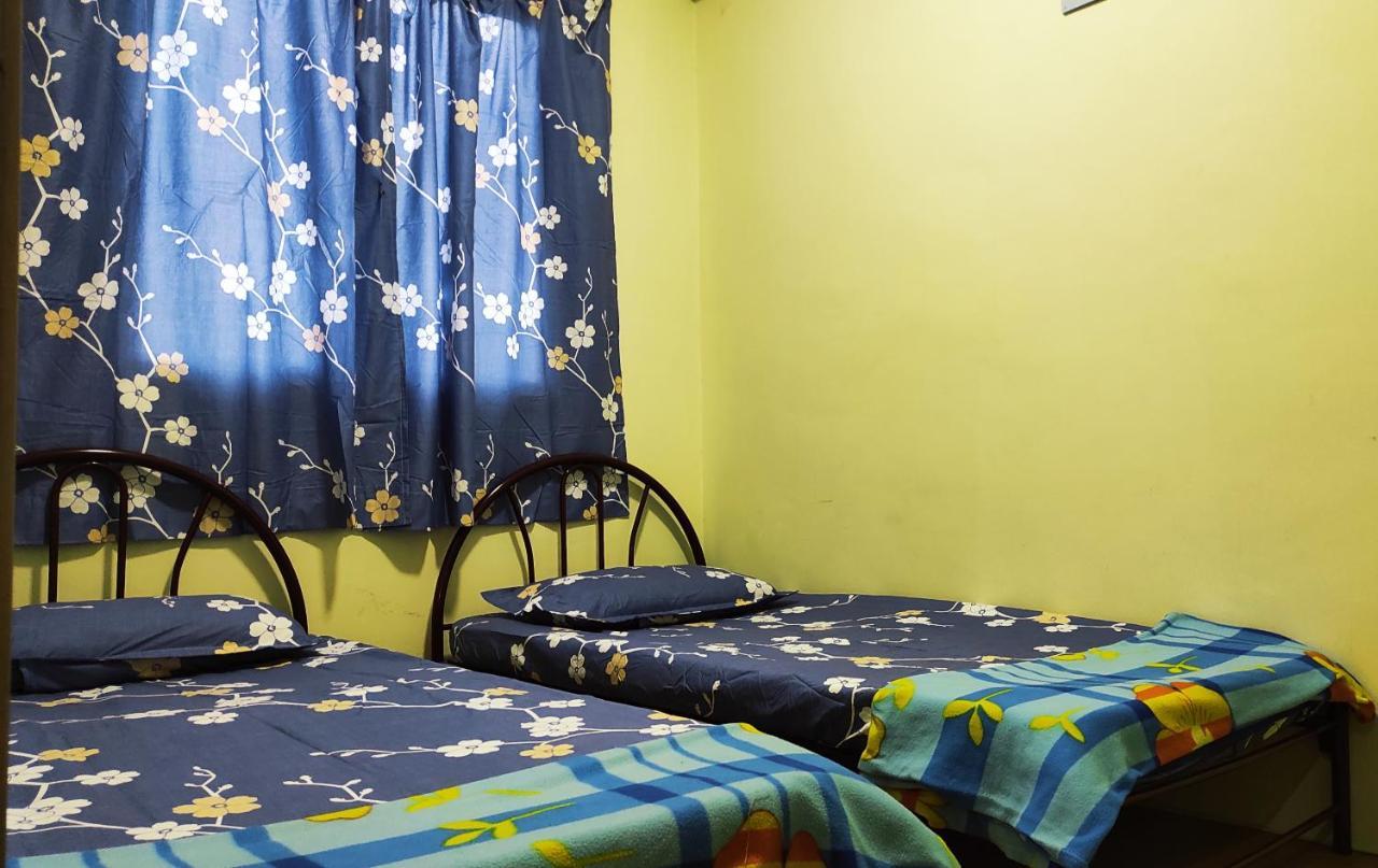 Hornbill Homestay Samarahan Kota Samarahan Exterior photo